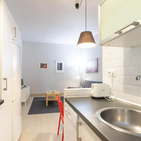 Indautxu Metro Next Stop Apartmán