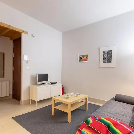 Indautxu Metro Next Stop بلباو