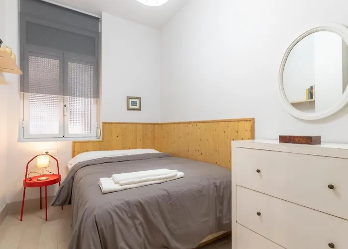 Indautxu Metro Next Stop Apartment *